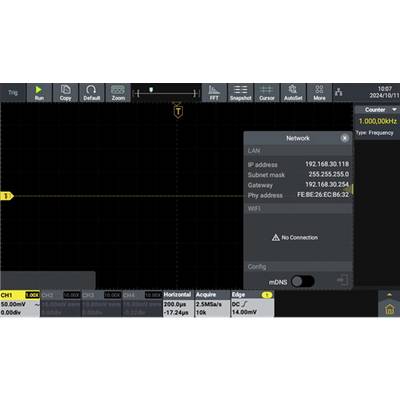 'Écran d'oscilloscope : Un paramétrage réseau avec l'adresse IP 192.168.30.118, le masque de sous-réseau 255.255.255.0 et la passerelle 192.168.30.1.'