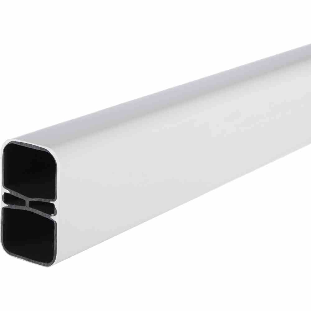 Un profilé en aluminium blanc, rectangulaire, à quatre chambres intérieures, couramment utilisé pour des applications structurelles dans la construction ou l'industrie.