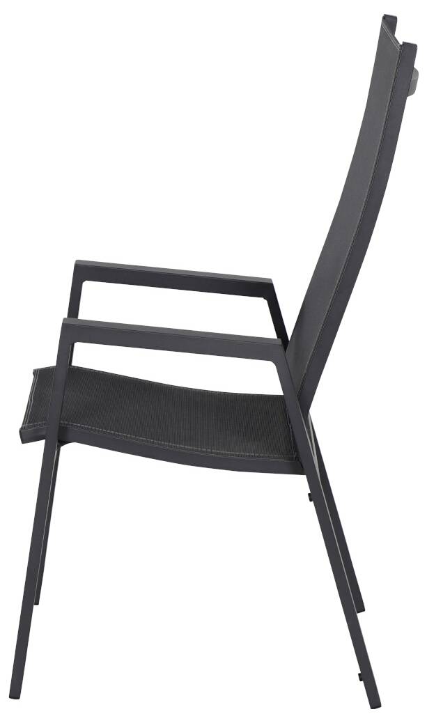 Chaise moderne, noire, avec des pieds métalliques fins et des accoudoirs, vue de côté. Design minimaliste, adaptée aux bureaux.
