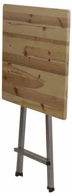 Petite table en bois pliante avec un grain de bois strié, reposant sur des pieds en métal. Adaptée pour un rangement économisant l'espace.