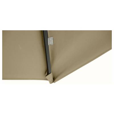 Gros plan sur un parasol beige avec un cadre noir et une petite étiquette de marque.