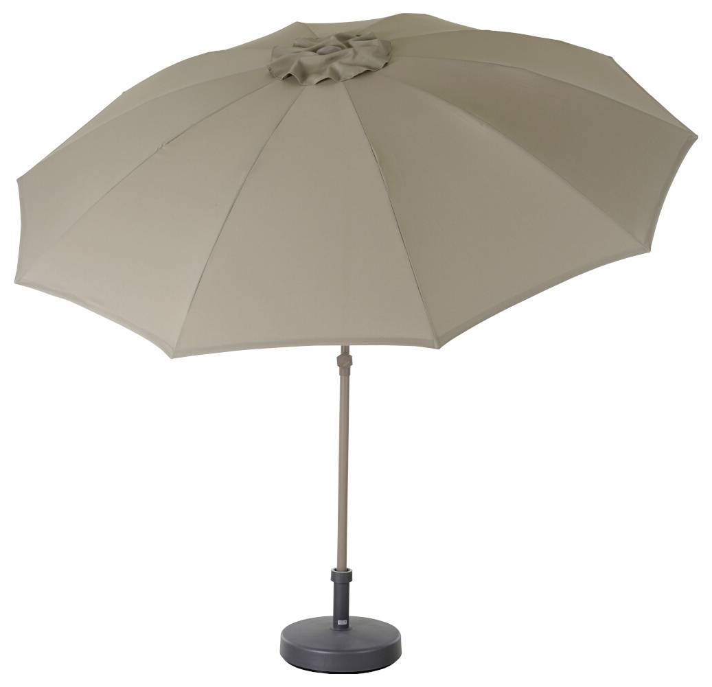 Un grand parasol rond beige avec support, ouvert et installé, offre de l'ombre et une protection contre le soleil.
