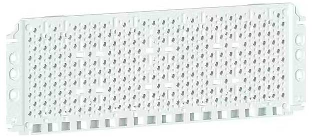 Plaque en plastique blanc comportant de nombreuses petites ouvertures rectangulaires, utilisée comme élément de filtration ou de ventilation.