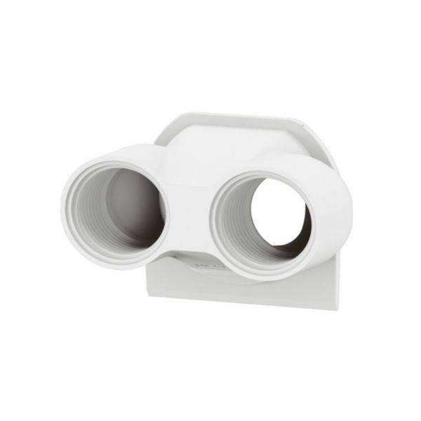 Raccord double en plastique blanc pour tuyaux, avec fixation murale. Adapté pour une utilisation comme dérivation dans les installations sanitaires.