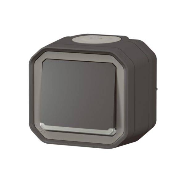 Un capteur compact, carré, dans un boîtier sombre avec un écran sur l'avant, utilisé pour la détection d'objets.