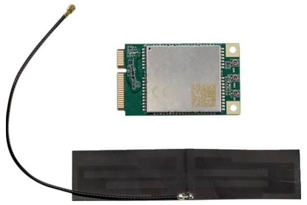 Module WLAN avec boîtier métallique et antenne noire connectée. Ce module est utilisé dans les ordinateurs pour établir une connexion réseau sans fil.