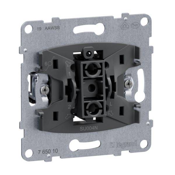 Un mécanisme de commutateur électrique sans couvercle, montrant les bornes et les étiquettes de connexion pour l'installation électrique.