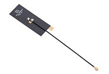 Antenne à long câble et petite base rectangulaire, utilisée pour les connexions sans fil dans les appareils électroniques.