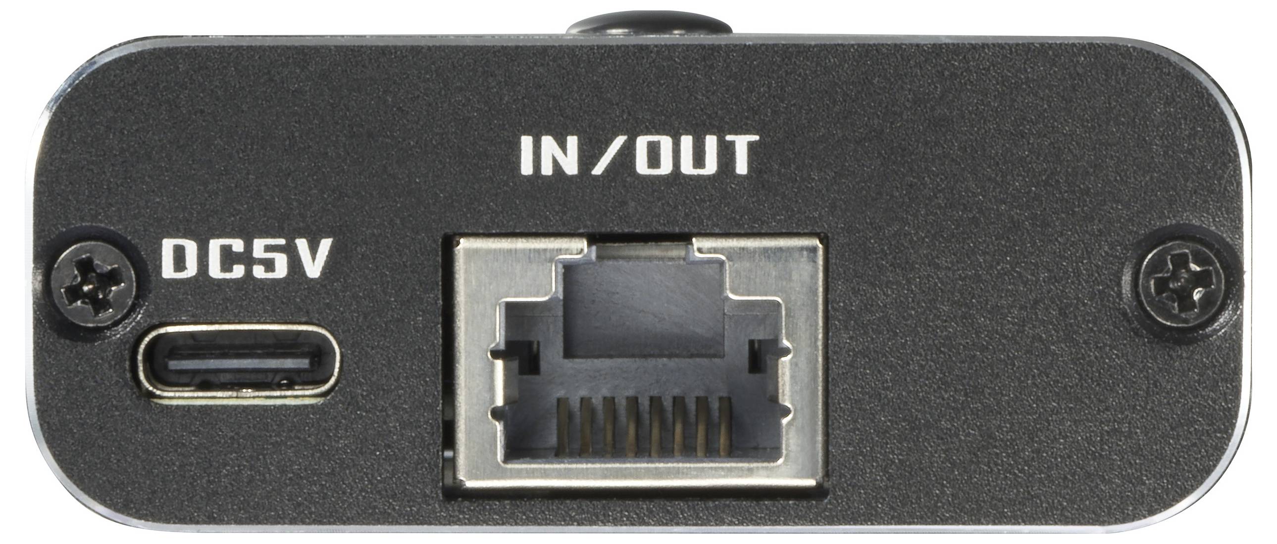 Un appareil doté d'un port USB-C (étiqueté 'DC5V') et d'un port Ethernet (étiqueté 'IN/OUT').