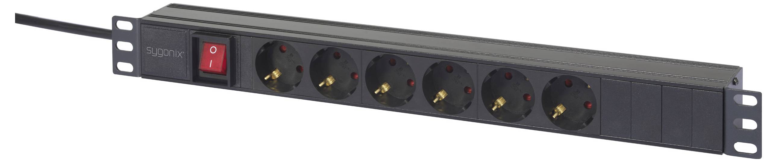 Une barrette d'alimentation noire à six emplacements avec un interrupteur marche/arrêt rouge.