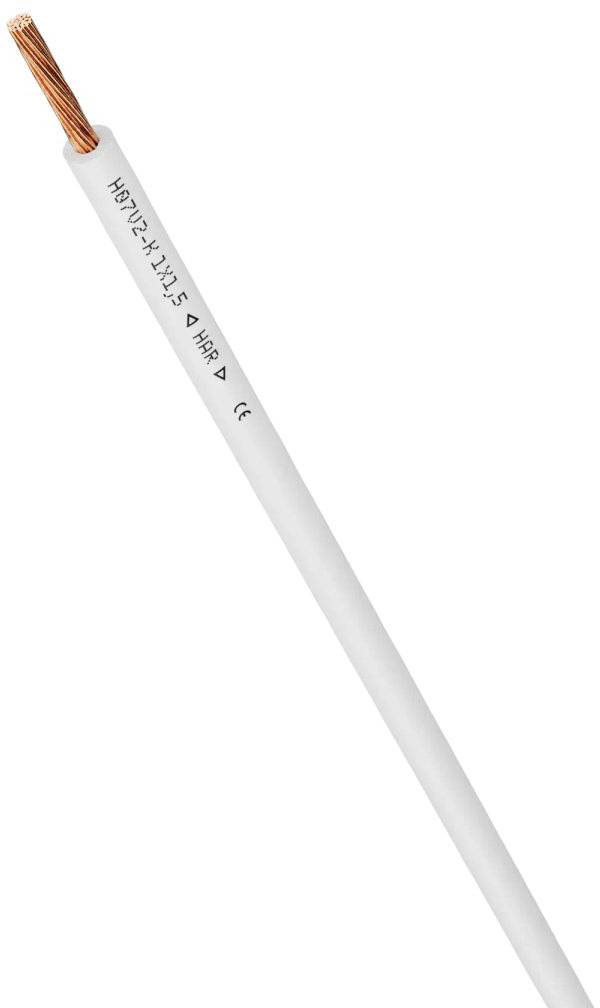 Un câble électrique blanc avec un fil de cuivre visible à une extrémité. Texte sur le câble : « H07V-K 1X1,5 450/750V ».