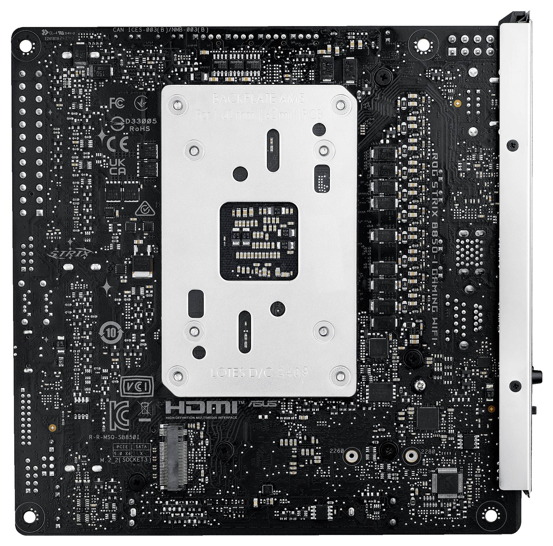 Revers d'une carte de circuit imprimé avec divers composants électroniques et connexions, comprenant des trous de vis et des bornes.