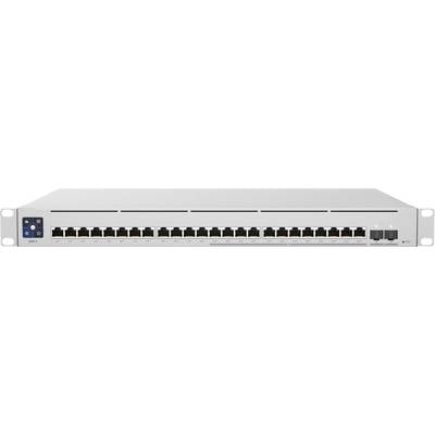Un commutateur réseau argenté avec 24 ports Ethernet et deux ports SFP sur le côté droit.