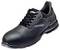 Chaussure de sécurité noire à lacets portant l'inscription 'RUNNER'. Adaptée à l'environnement industriel, offrant protection et confort.