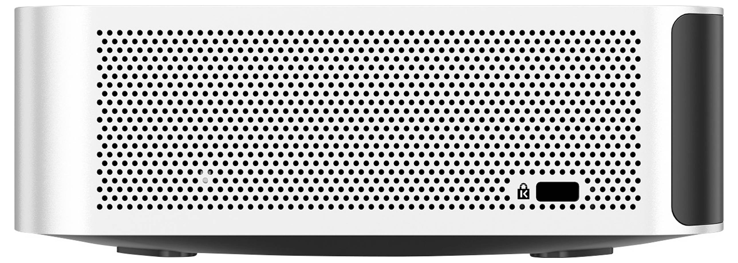 Vue de face d'un boîtier de haut-parleur blanc avec un design de grille perforée et un petit panneau de commande dans le coin inférieur droit.