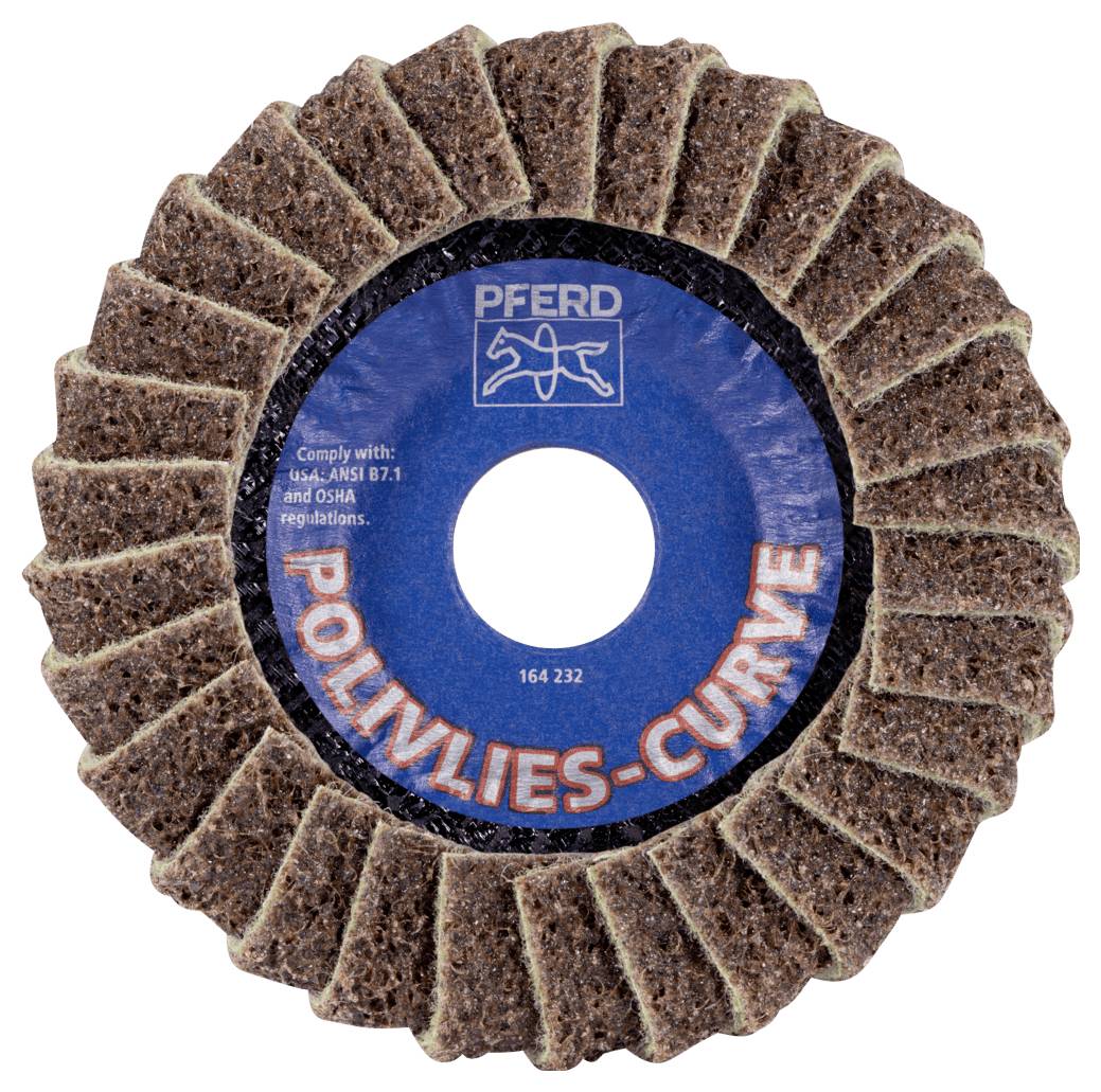 Disque abrasif de la marque PFERD portant l'inscription 'POLIVLIES-CURVE', de couleur brune avec un centre bleu, destiné au meulage et au polissage des surfaces.