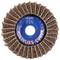 Un outil de meulage composé de feuilles abrasives circulaires disposées en éventail, en matériau brun, avec une étiquette centrale portant le logo 'Pferd'.