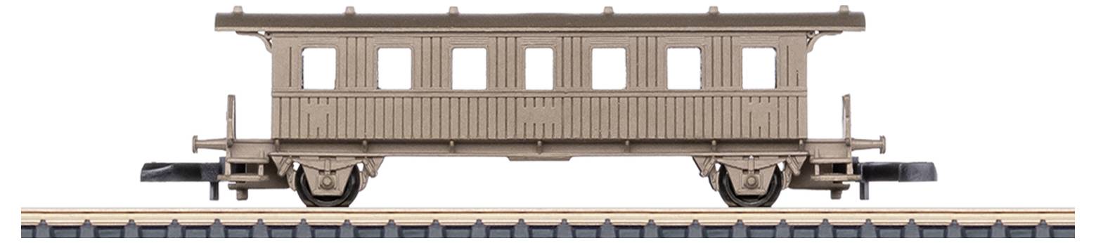 Wagon de train miniature marron sur des rails, construction simple avec six fenêtres, vue latérale.