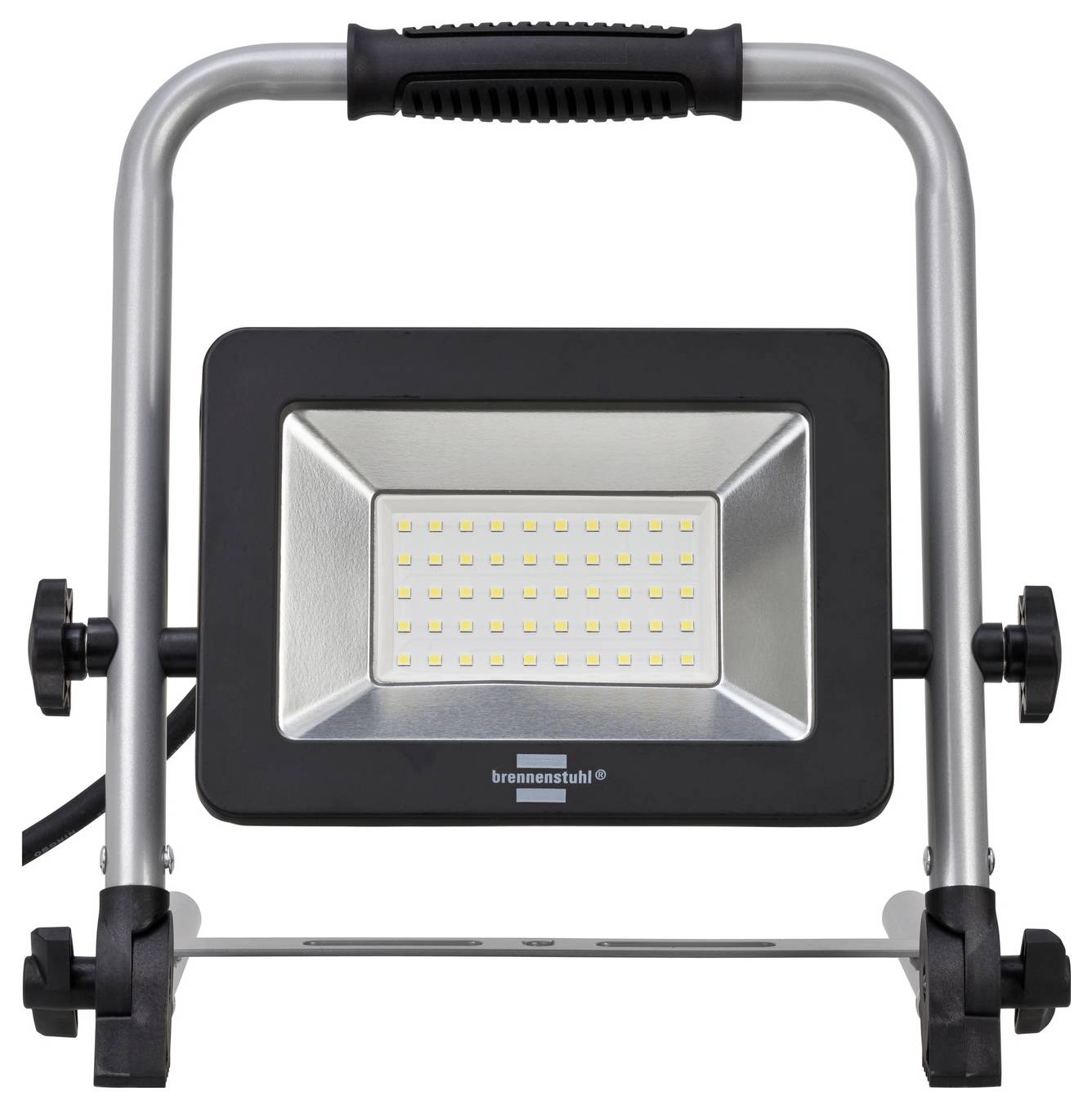 Un projecteur LED portable avec support réglable, adapté aux chantiers ou aux ateliers. Le boîtier est noir et argenté.