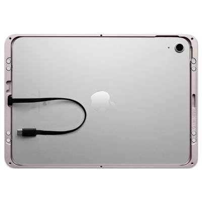 Une tablette est posée à plat, l'écran vers le bas. Un câble USB-C est visible sur le côté.