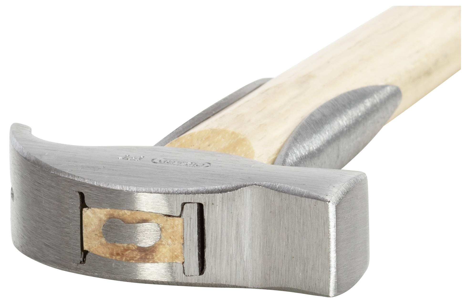 Un marteau de charpentier à manche en bois et tête en métal, doté d'un arrache-clou et d'une surface de frappe lisse pour le travail des clous.