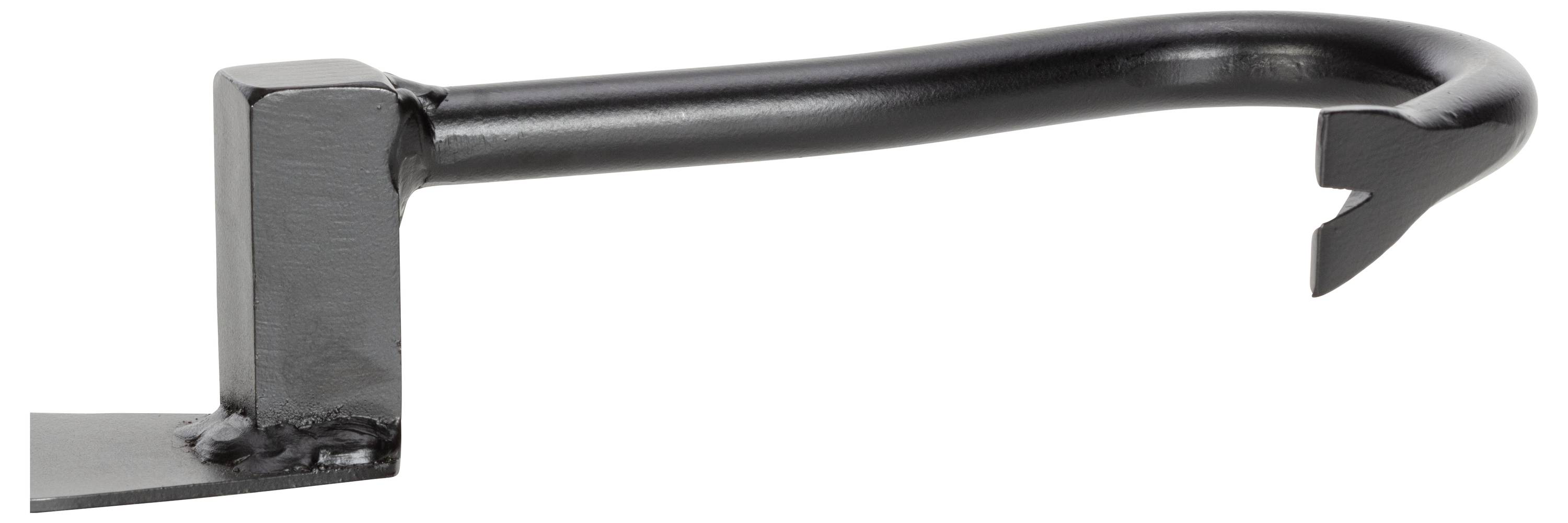 Un pied-de-biche noir, un outil pourvu d'une extrémité plate et d'une extrémité recourbée et fendue, utilisé pour extraire des clous ou faire effet de levier.