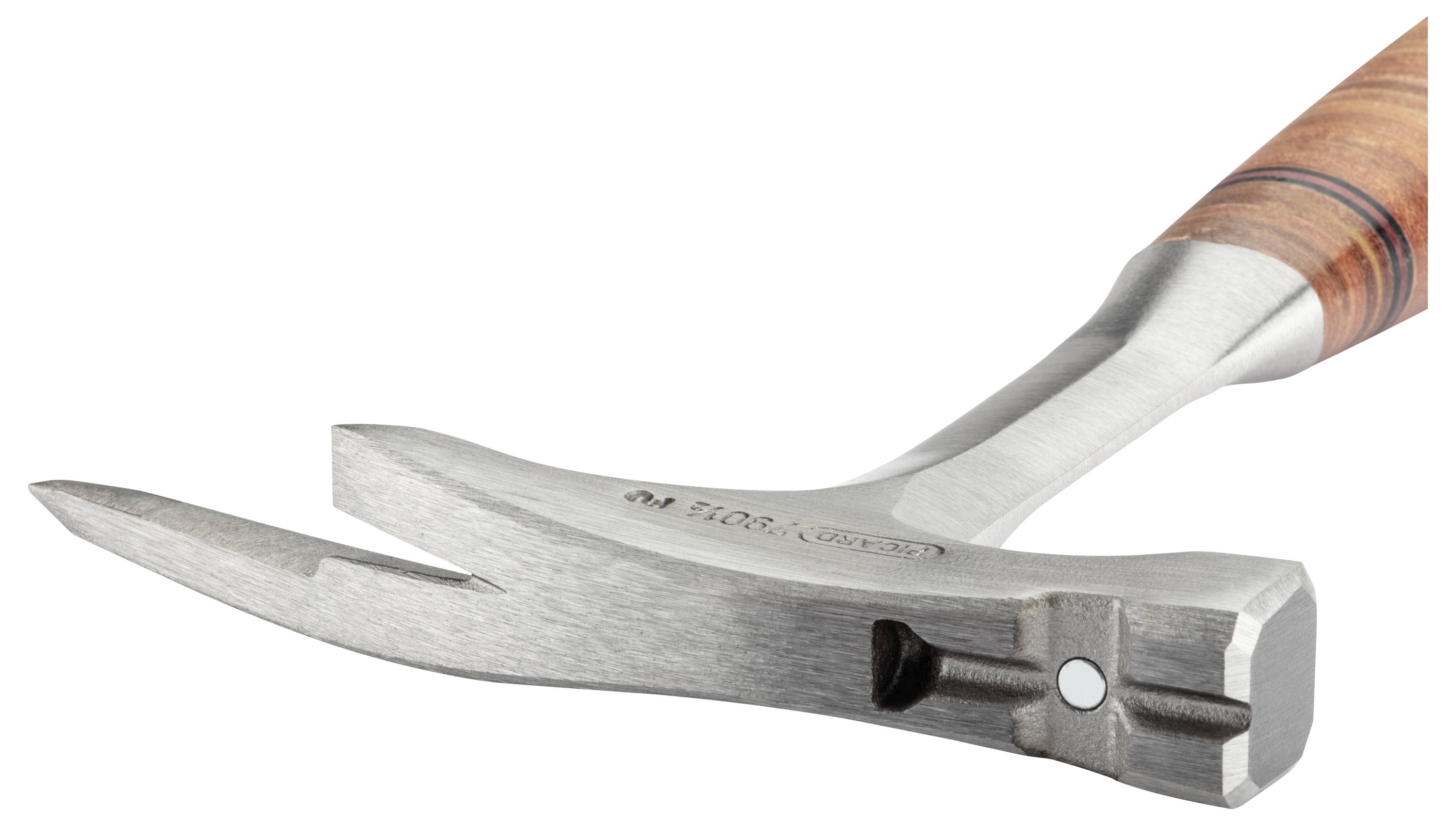 Un marteau à griffe en argent, métallique, avec un manche en bois lisse. La tête du marteau présente une surface de frappe plate et une griffe recourbée.