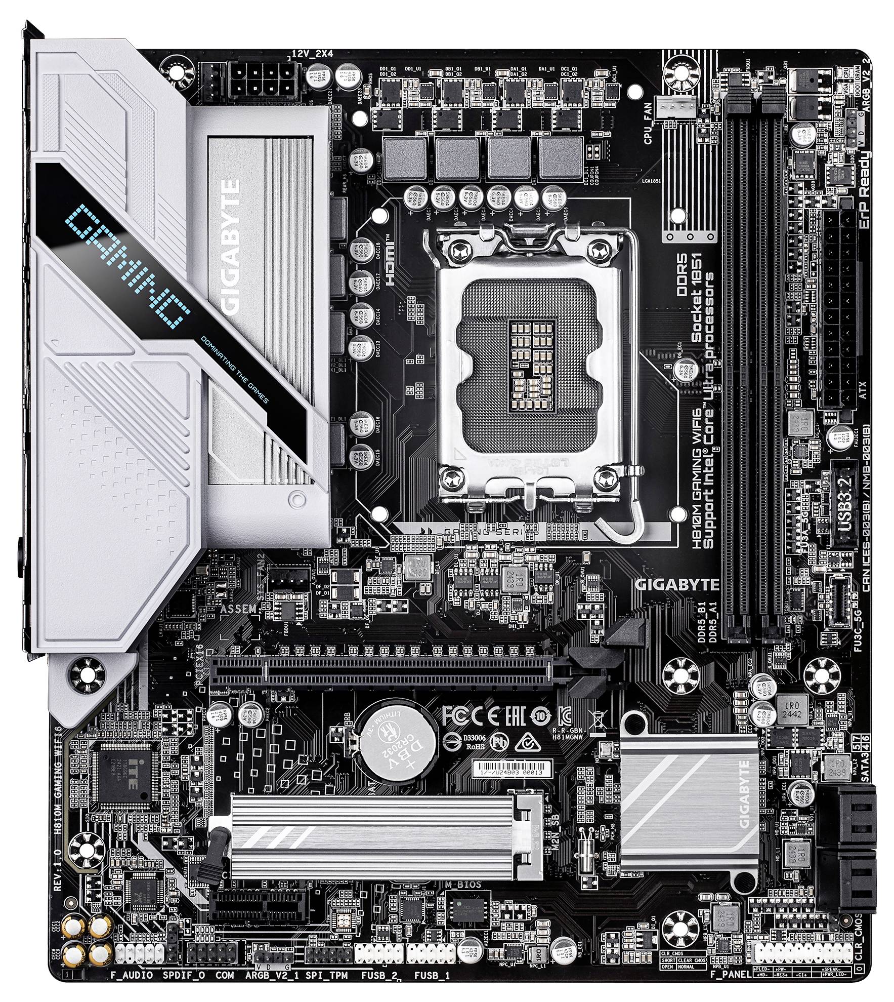 Une carte mère portant l'étiquette « Gaming », dotée d'emplacements PCIe, de slots pour RAM et d'un socket processeur, conçue pour l'assemblage d'un ordinateur de bureau.