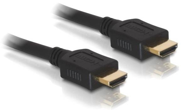 Deux câbles HDMI noirs avec des connecteurs plaqués or.