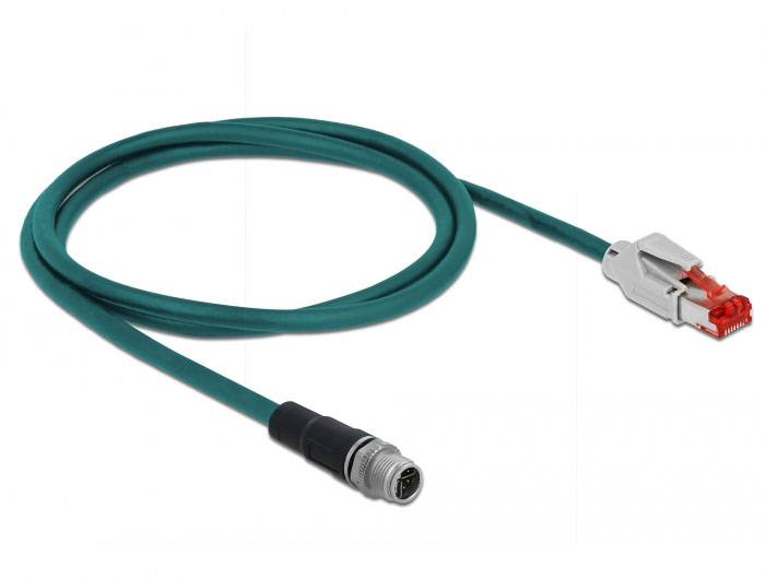 Un câble vert avec une fiche d'un côté et une prise RJ45 Ethernet de l'autre, sur un fond blanc.