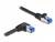 Deux câbles Ethernet noirs avec des connecteurs bleus coudés, adaptés aux angles de connexion, sur un fond blanc.
