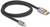 Un câble DisplayPort à gaine tressée noire et connecteurs argentés, adapté pour connecter des ordinateurs à des écrans.