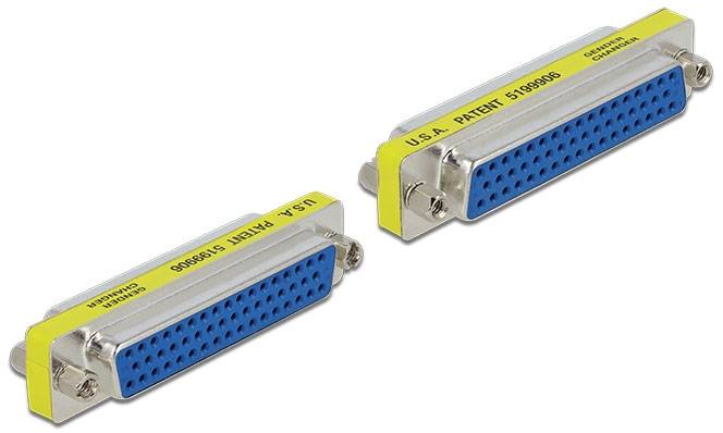 Deux adaptateurs femelles parallèles de 25 broches avec des repères et des étiquettes jaunes, utilisés pour prolonger des connexions.