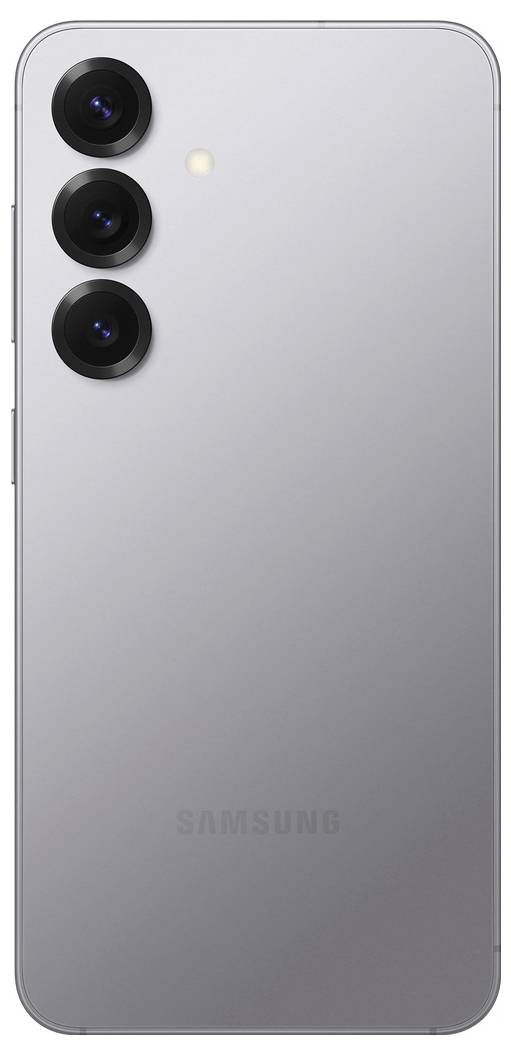 Un smartphone argenté vu de dos, avec trois objectifs de caméra disposés verticalement et un flash sur l'arrière.