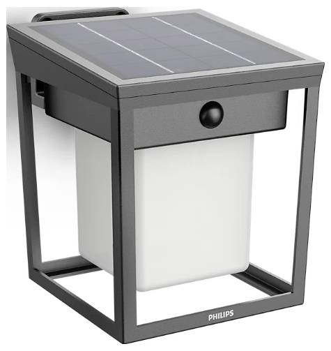 Lanterne solaire avec cadre carré et panneau solaire intégré en haut. En bas, un abat-jour blanc et laiteux portant le nom de la marque.