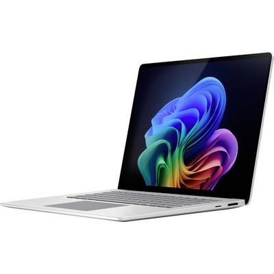 Un ordinateur portable moderne avec un arrière-plan spiral abstrait et coloré sur l'écran, représenté sur un fond blanc.
