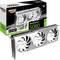Carte graphique Inno3D GeForce RTX 5080 à trois ventilateurs devant son emballage de vente au détail, montrant les spécifications et une représentation graphique.