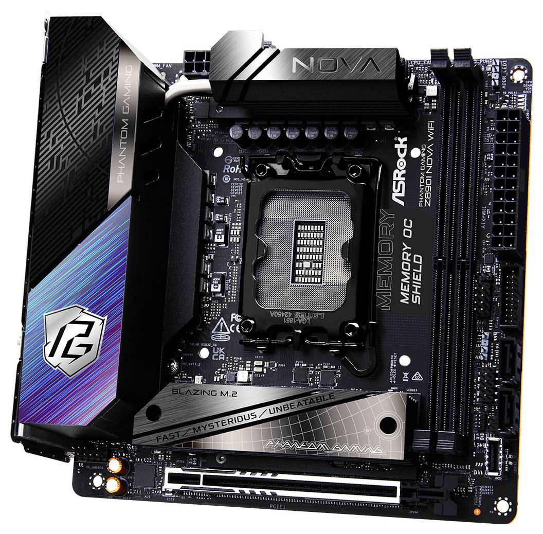 Une carte mère d'ordinateur avec logo de marque, socket CPU, emplacements de RAM et dissipateurs thermiques. Les composants principaux et les connecteurs sont visibles.