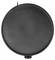 Surface noire, ronde et lisse d'un appareil vue de dessus, possiblement une plaque de cuisson électrique ou une surface similaire.