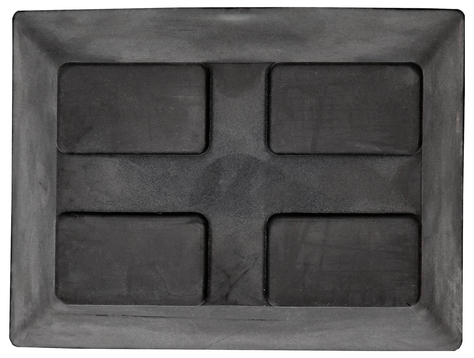 Un plateau rectangulaire sombre avec cinq cavités rectangulaires, réparties de manière uniforme.