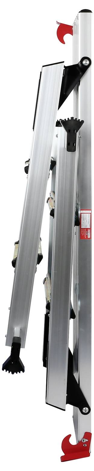 Échelle pliante en aluminium avec des verrous rouges et des embouts antidérapants, prête à être rangée ou transportée.
