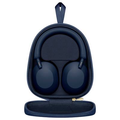 Écouteurs dans un étui bleu, ouverts et vus de face.