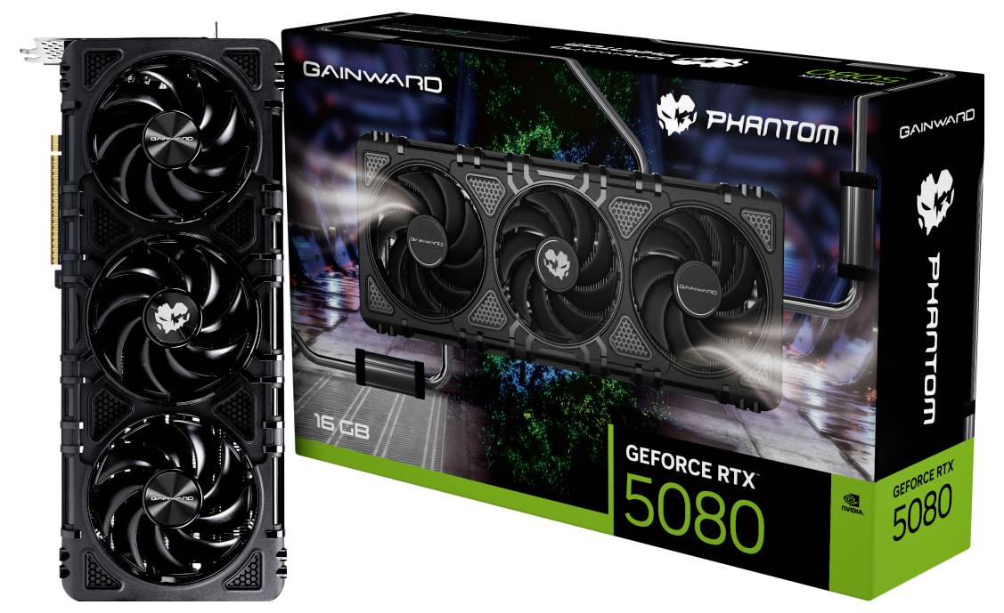 Carte graphique 'Gainward GeForce RTX 5080 Phantom' avec emballage. Design noir, trois ventilateurs. 16 Go de mémoire, pour gaming et graphisme.