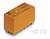 Un relais rectangulaire orange avec des broches métalliques, sur le boîtier duquel figurent des détails techniques. Il appartient aux circuits électroniques.