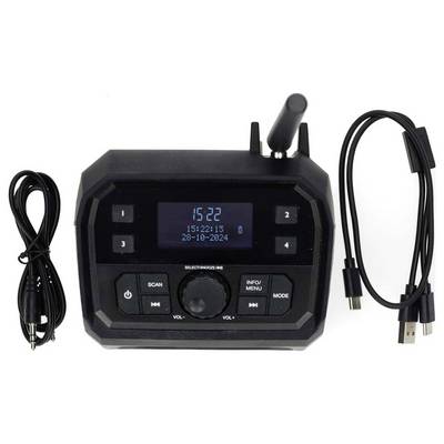 Récepteur radio numérique avec antenne, affichage de l'heure et de la date. À droite, deux câbles USB, l'un avec connecteur USB-A, l'autre avec une prise jack.