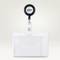 Porte-badge avec clip rétractable, idéal pour cartes d'identité ou badges nominatifs, doté d'un enrouleur noir et rond sur lequel est inscrit 'Avery'.