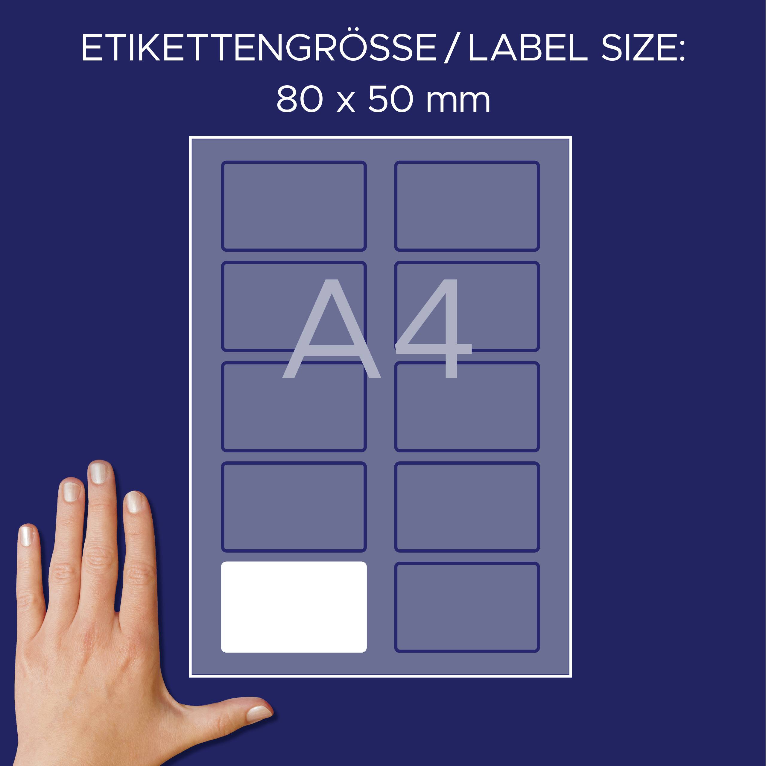 Taille de l'étiquette/Label Size : 80 x 50 mm sur un fond bleu foncé avec une main pointant vers une grille rectangulaire.