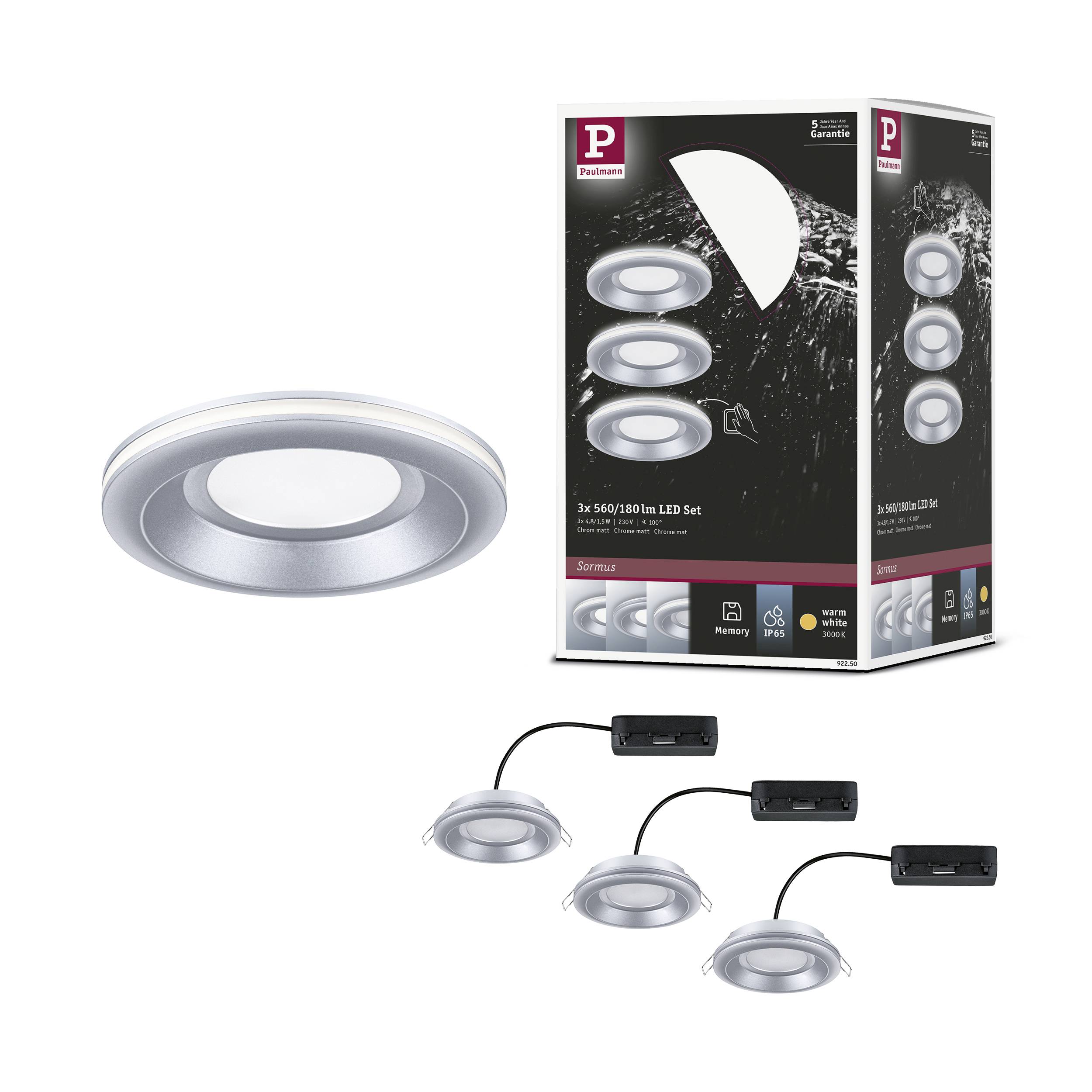 Ensemble de spots LED composé de trois spots encastrables ronds argentés avec transformateurs séparés. L'emballage présente une image du produit.