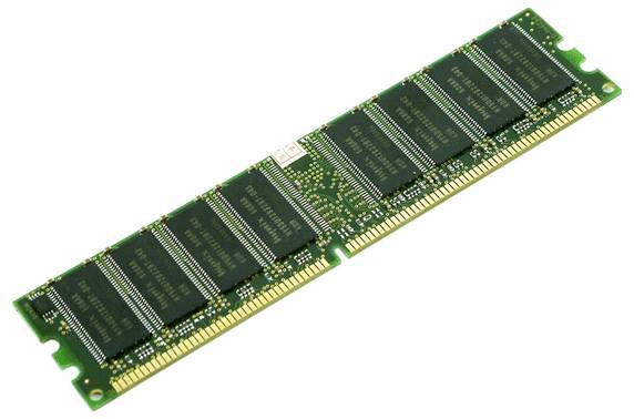 Une barrette de mémoire verte avec plusieurs puces de mémoire noires alignées, typique des composants informatiques.