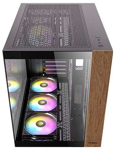 Boîtier PC présenté avec un design alliant verre et bois, comprenant des ventilateurs de boîtier colorés avec éclairage RVB. Une technologie moderne et élégante.